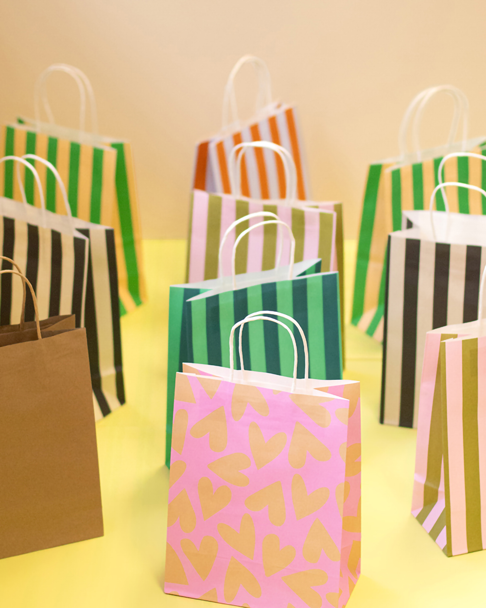 Jouw leverancier voor kwalitatief duurzaam inpakpapier en decoratiematerialen.